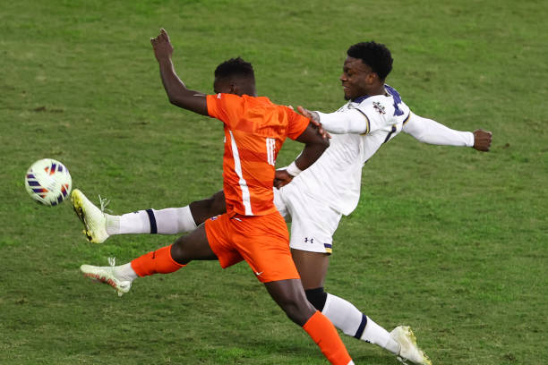 冷门总是牵 冷门总是牵